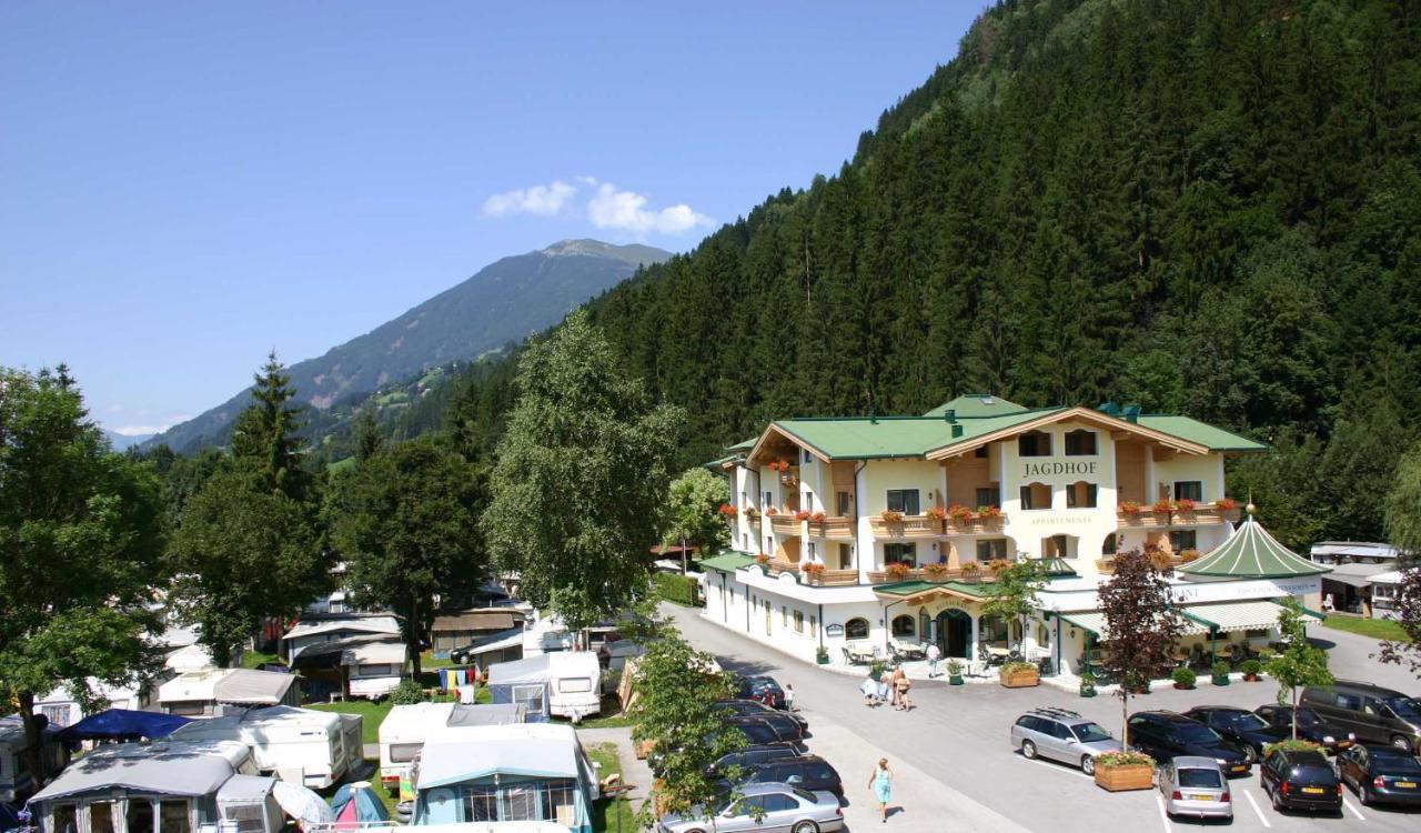 Mountainview Lodge - Chalet Im Zillertal Direkt Am 5 Sterne Campingplatz Aufenfeld Mit Hallenbad Und Sauna Aschau Im Zillertal Exterior photo